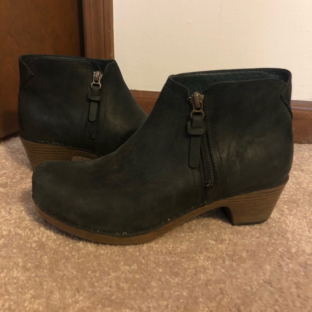Dansko Women’s Clogs